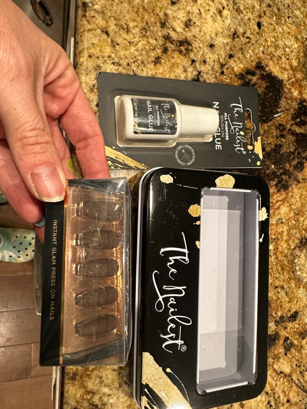 Press-On Nails Kit in Coco (Includes Adhesive) Medium Coffin